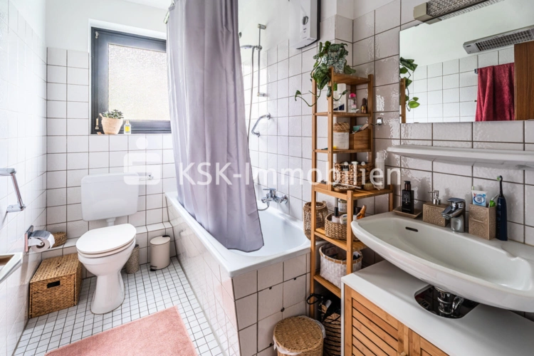 148651 2. Obergeschoss Badezimmer