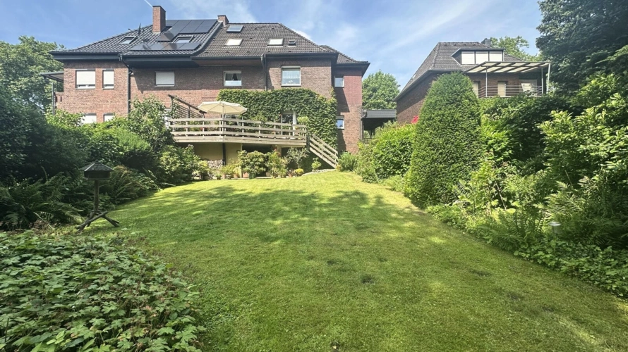 Garten - Hausfront