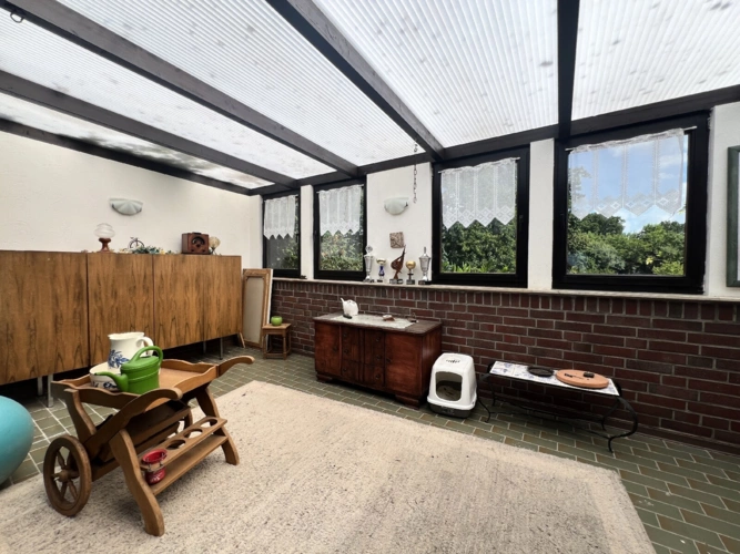 geschlossene Dachterrasse OG