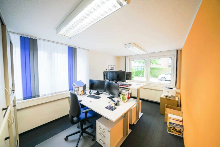 Büro 2