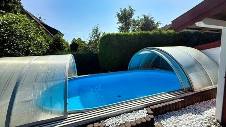 Schwimmbad