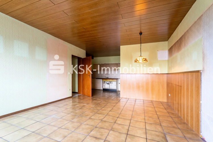 136348 Wohn- und Esszimmer