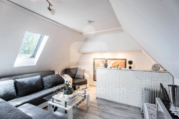 Zimmer Dachgeschoss Wohnung 4 Anbau