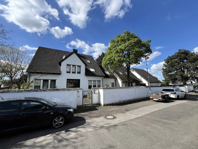 Straßenansicht