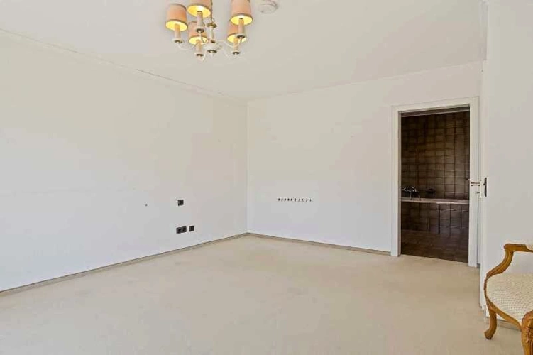 Erstes Schlafzimmer (OG)