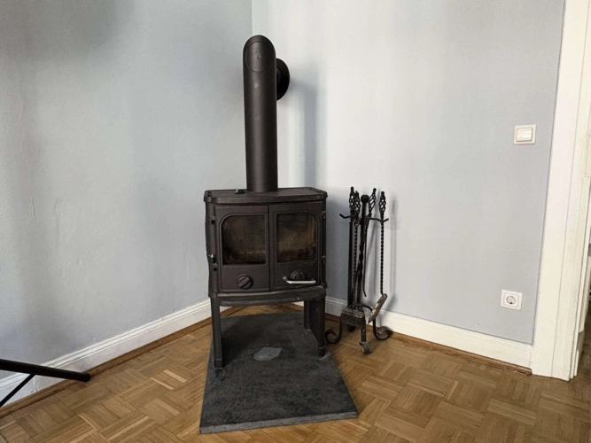 Kamin EG