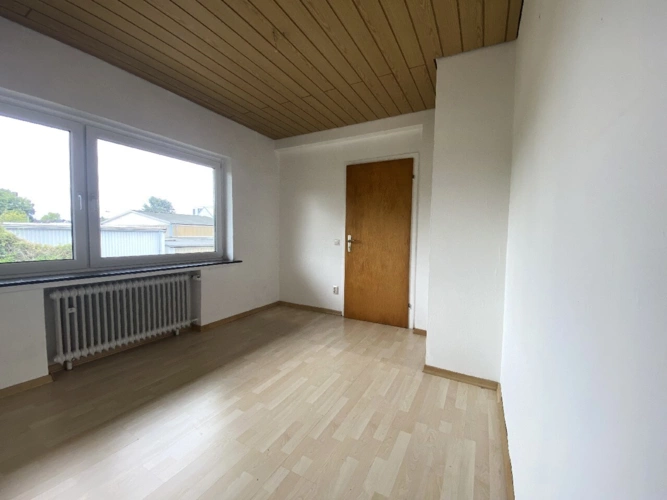 Kind/Büro/Gast