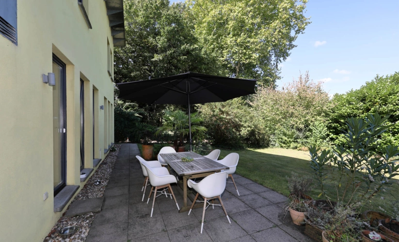 Terrasse Seitenansicht