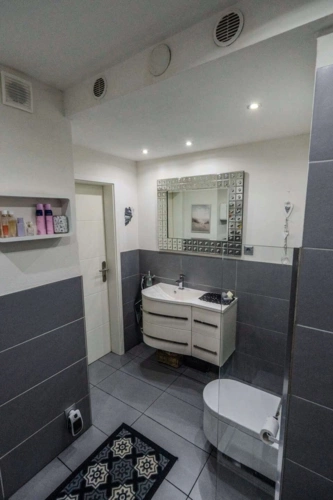 Badezimmer EG