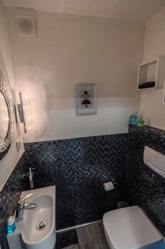 Gäste-WC EG
