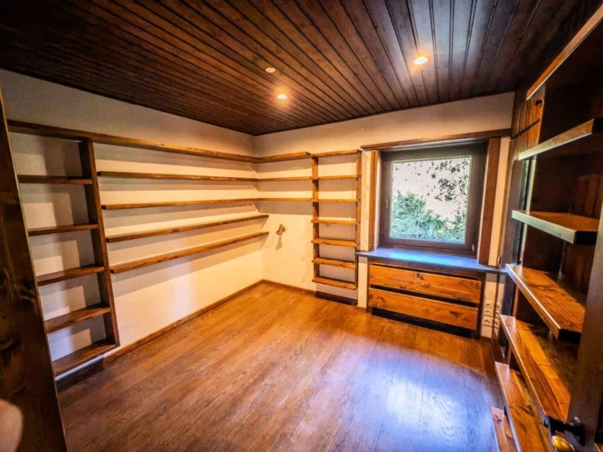 Schlafzimmer 4