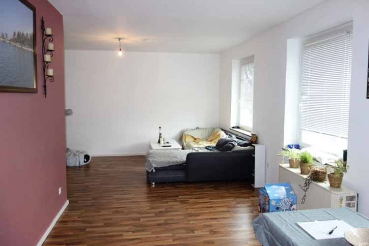 Wohnzimmer (Durchgangszimmer)