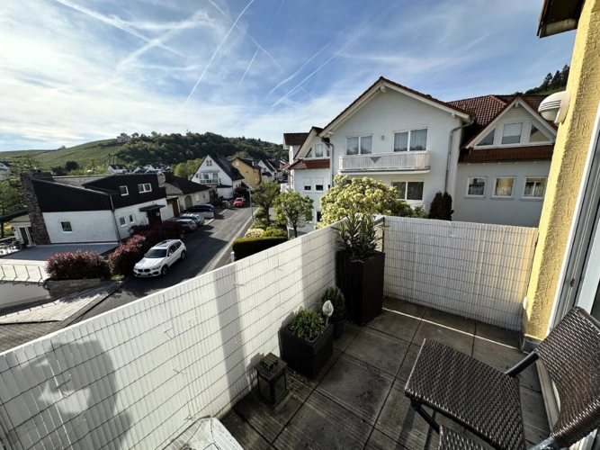 Balkon mit Blick auf die Weinberge