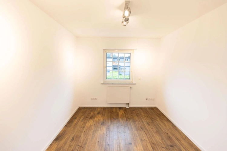 Büro EG