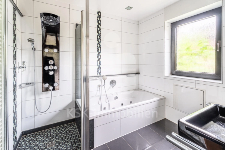 Badezimmer Erdgeschoss