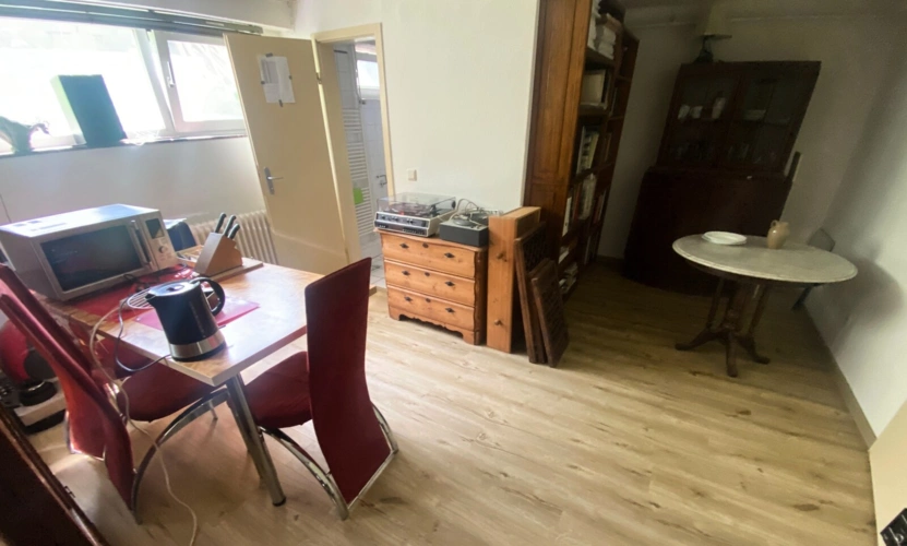 Zimmer im Souterrain