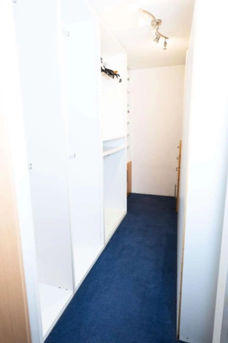 Kleiderschrank Souterrain