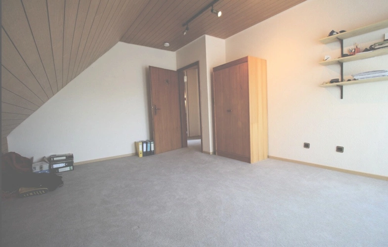 2. Zimmer-1. Etage-ebenso