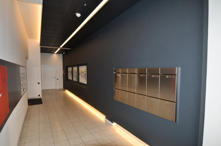 Neu gestalteter Eingangsbereich