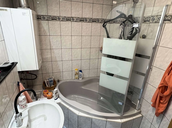 Badezimmer 2. OG