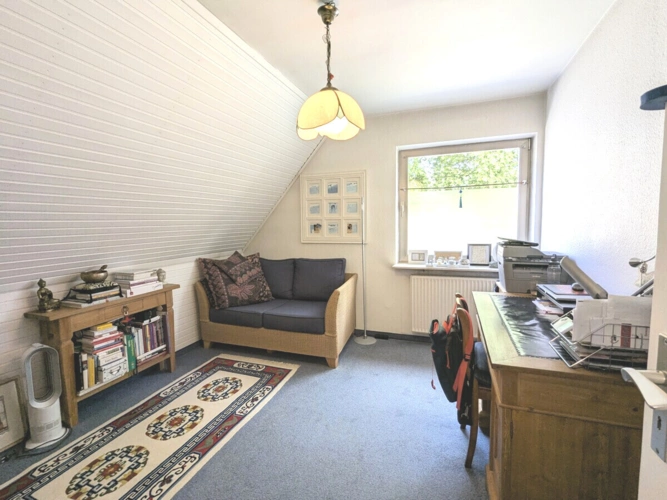 Schlaf- / Kinder- / Arbeitszimmer