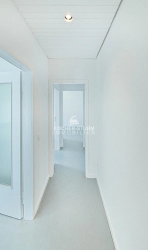 Flur 1. OG