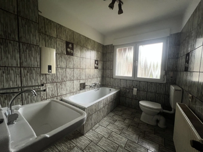 Badezimmer (Hausnr. 18)