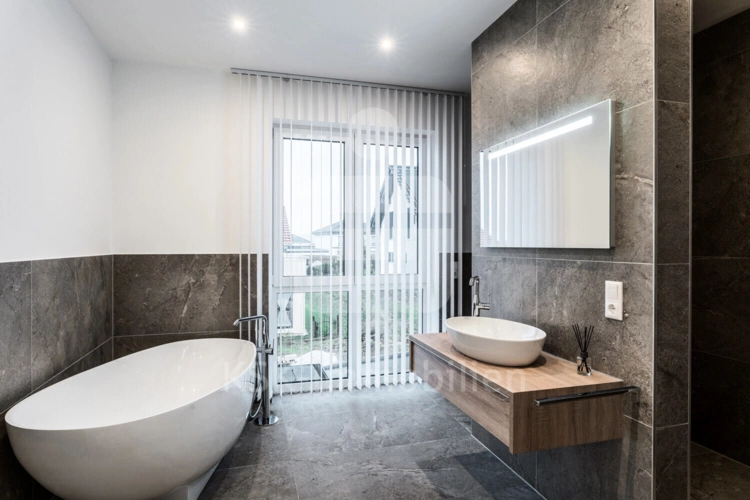 Bad Obergeschoss Haupthaus