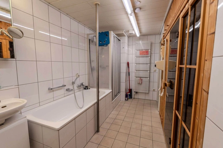 Badezimmer DG