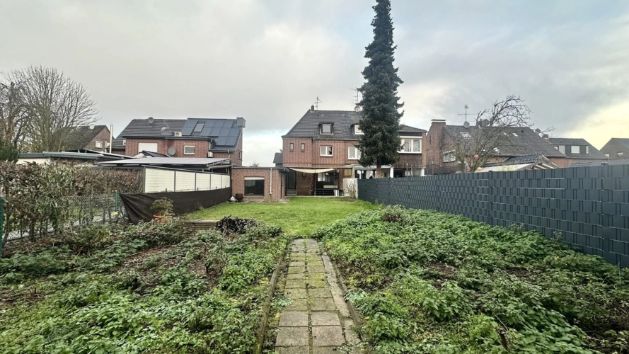 Hausfront Rückansicht