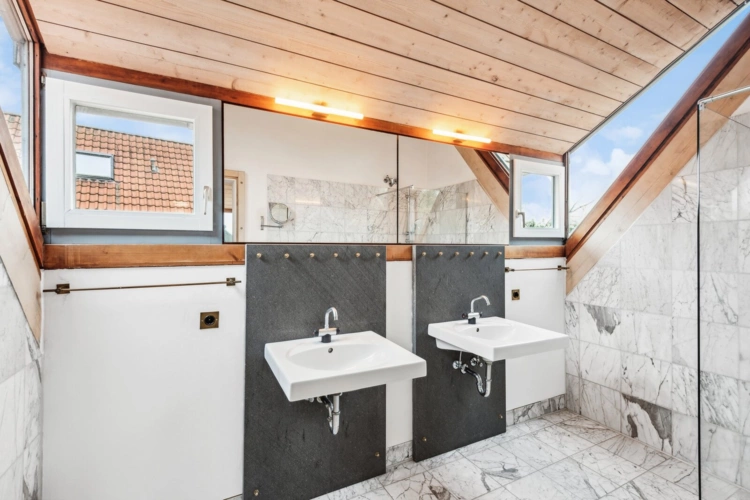 Badezimmer Haupthaus