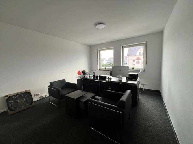 Büro 1
