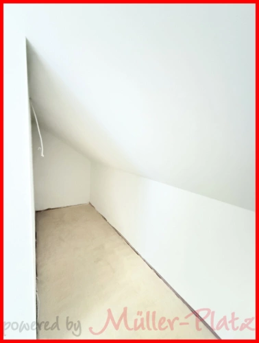 Abstellfläche Dachgeschoss