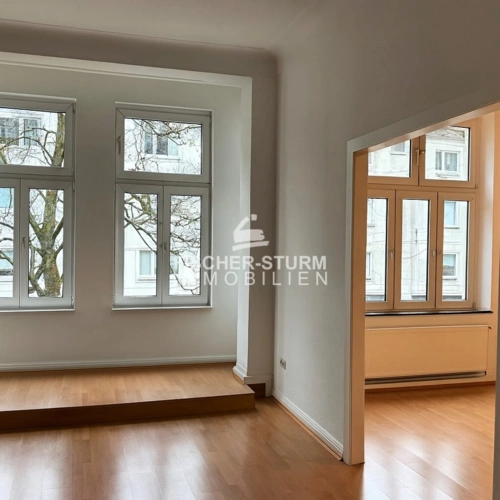 Blick Wohnzimmer zum Esszimmer