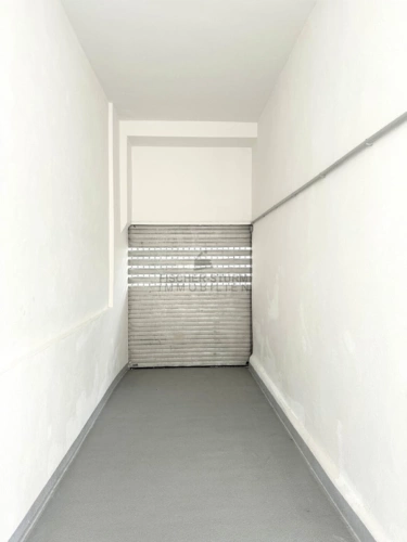 Einfahrt in die Halle