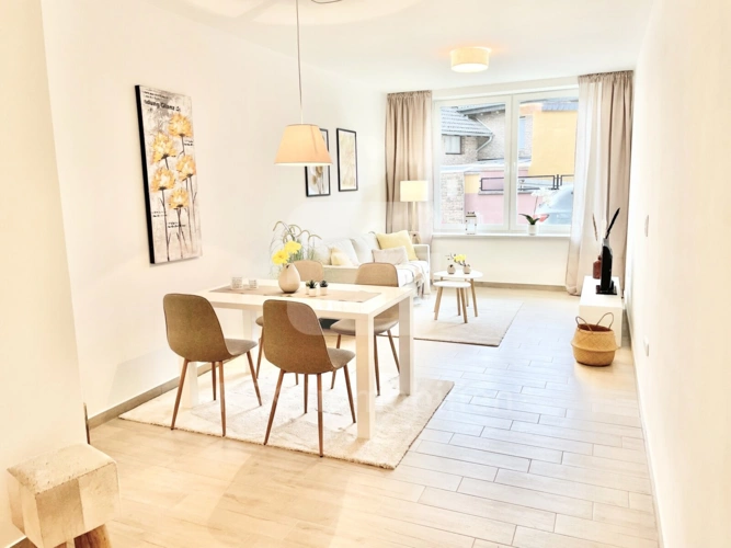 KI Wohnesszimmer