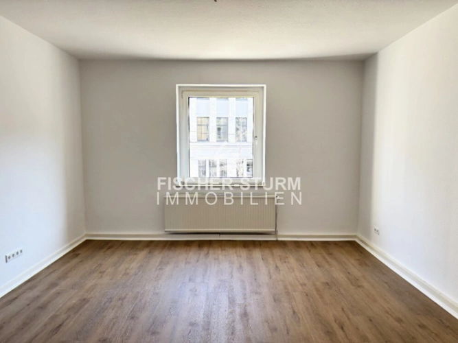 Zwei große Zimmer, hier das Erste