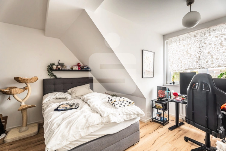 Zimmer Dachgeschoss Vorderhaus