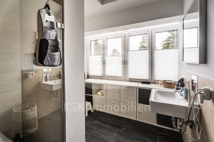 Badezimmer Obergeschoss Vorderhaus