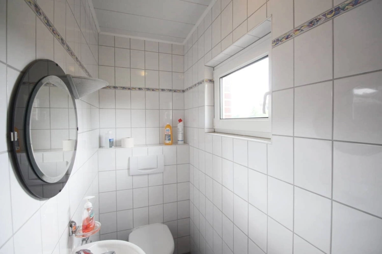 Gäste-WC EG Nebenhaus