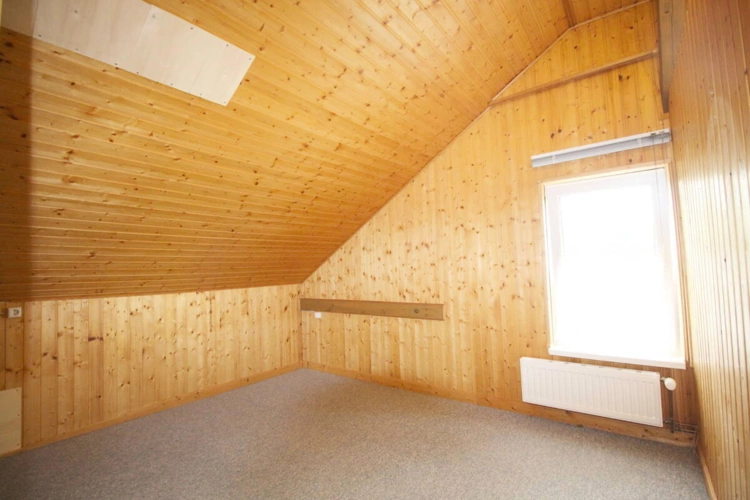 Schlafzimmer DG Nebenhaus