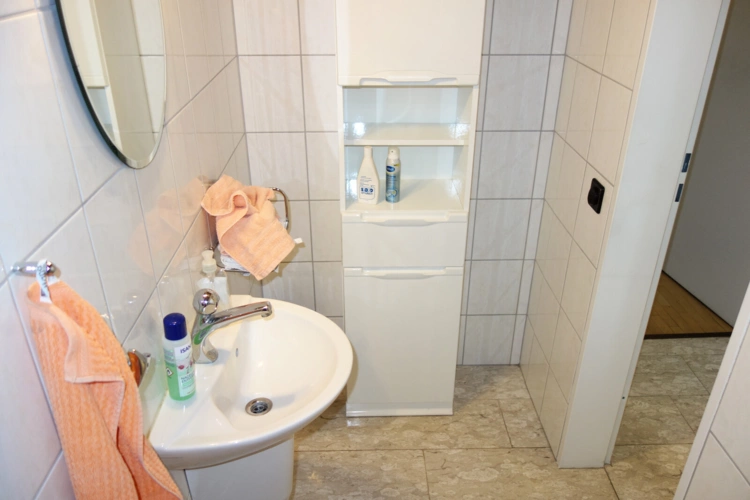 EG - Gäste-WC ebenso