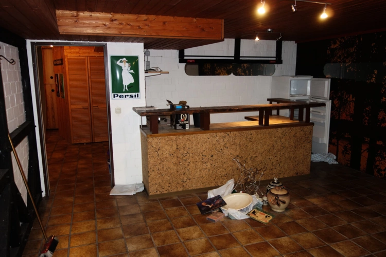 Keller - Hobbyraum inkl. Bar ebenso