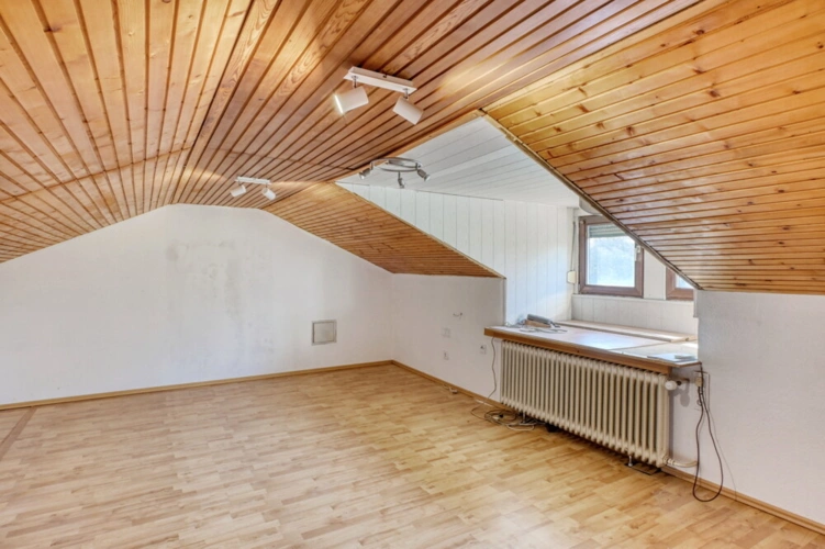 wohnlich ausgebautes DG