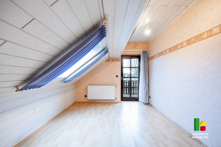 Schlafen Kind 2 - Büro