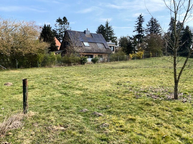 Leichtes Gefälle des hinteren Baugrundstücks