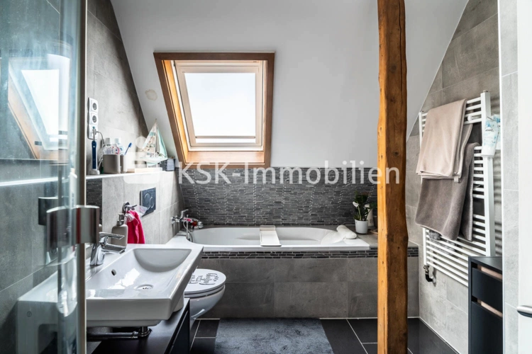 147718 Badezimmer