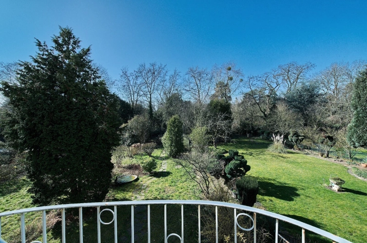 Balkonblick in den Garten