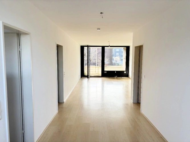 Essbereich - Blick zum Wohnzimmer