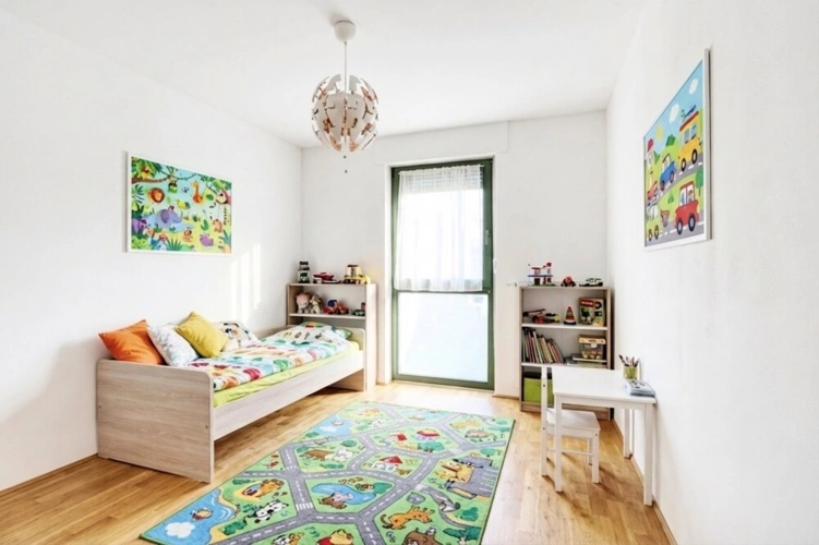 Zimmer B im OG (KI generiert)